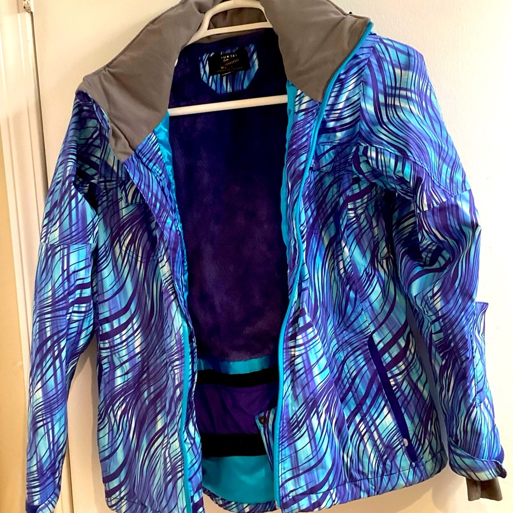 Mountain Hardware Snowboarding Coat Woman’s Medium